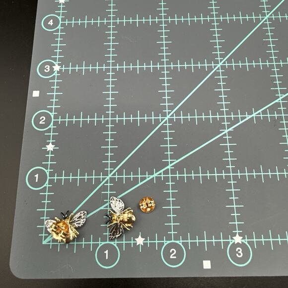 Honey Bee Earrings Enamel Striped Gold Tone Silver Tone Insect Stud - Picture 6 of 6